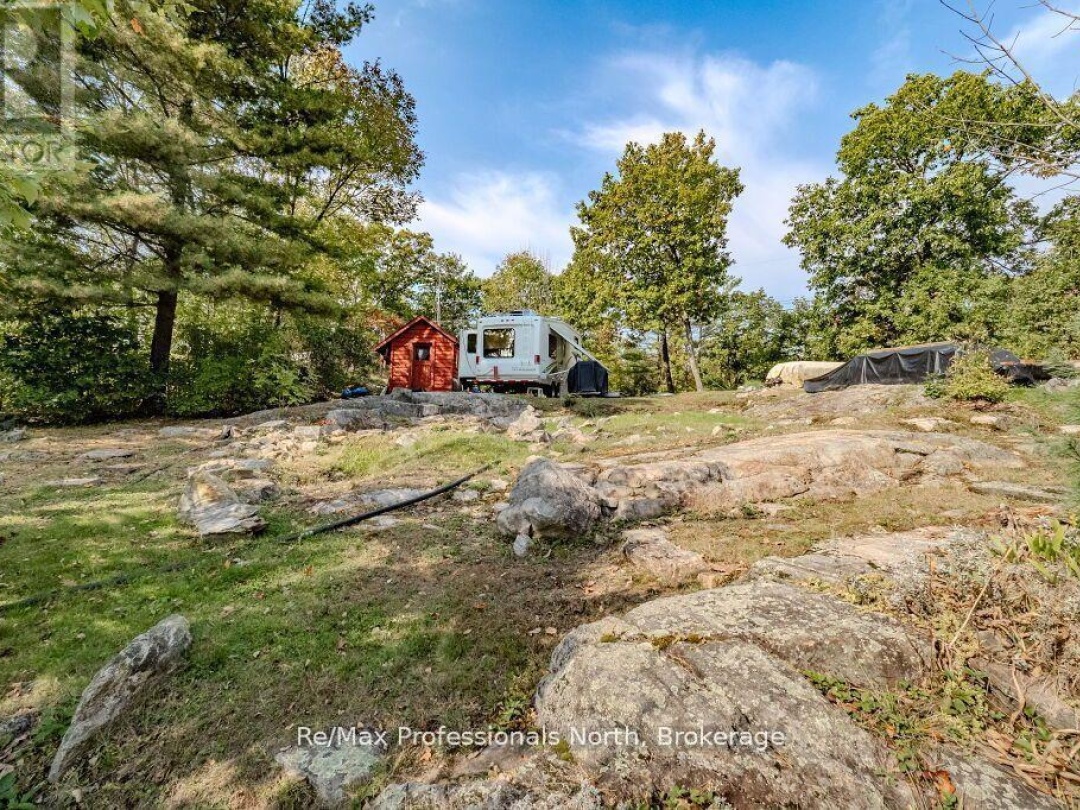 1006 BOOTH LANE, Pine Lake