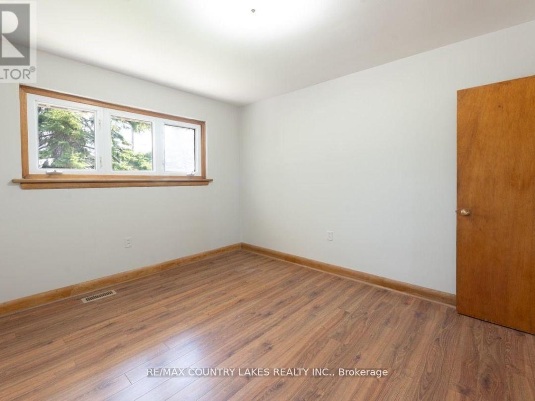 895 HIGHWAY 7 ROAD, Kawartha Lakes (Oakwood)