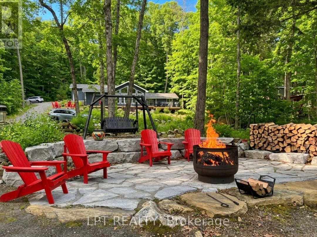 1369 HIPKISS DRIVE, Haliburton Lake