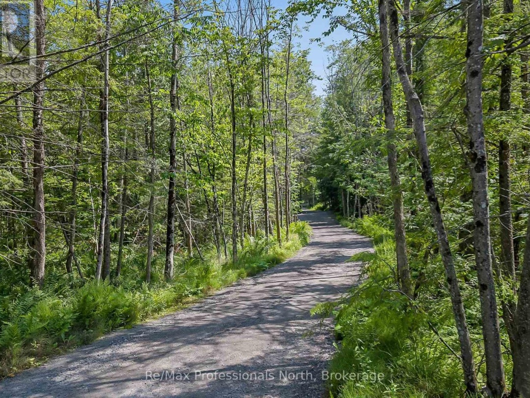 1054 BRYDONS BAY ROAD, Lake Muskoka