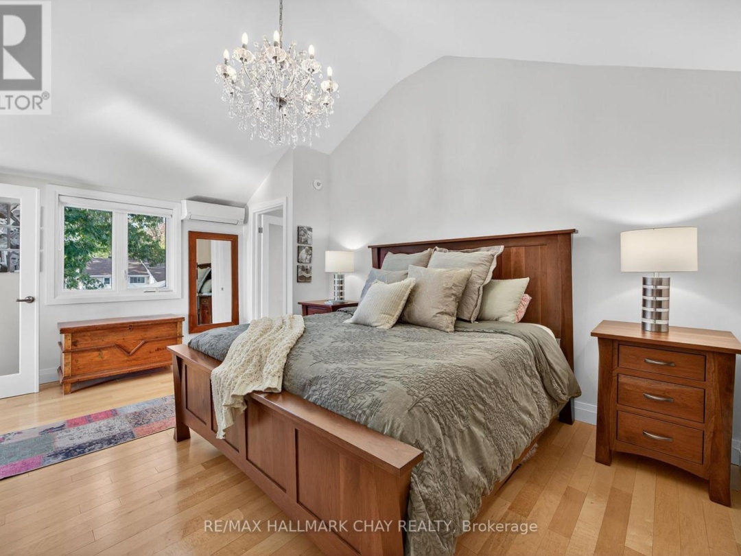 668 BROADVIEW AVENUE, 