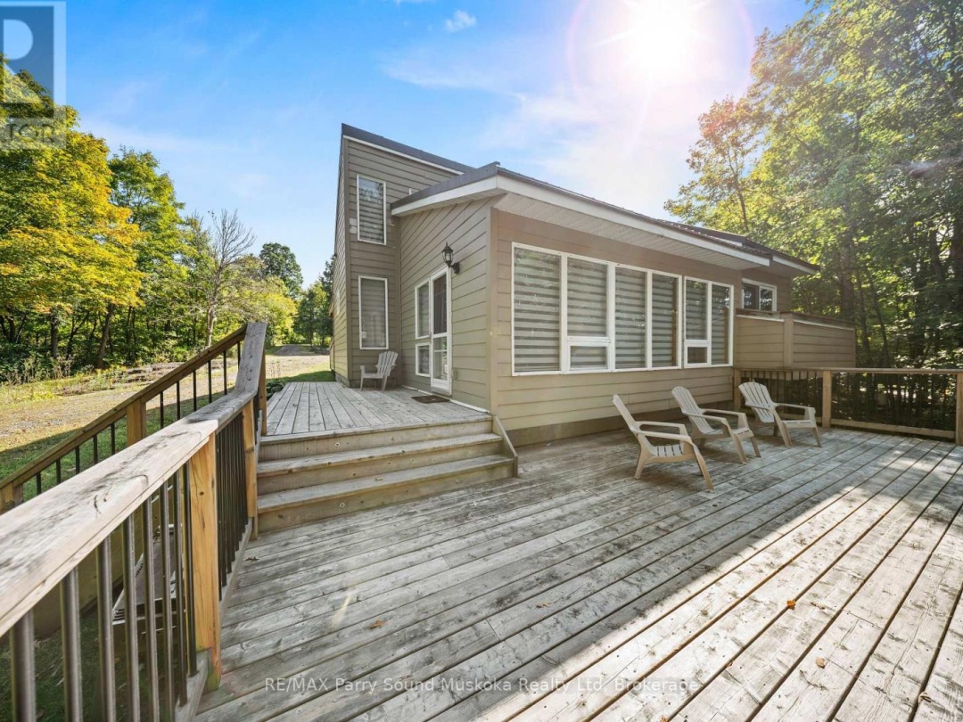 587 CENTRE ROAD, Manitouwabing Lake