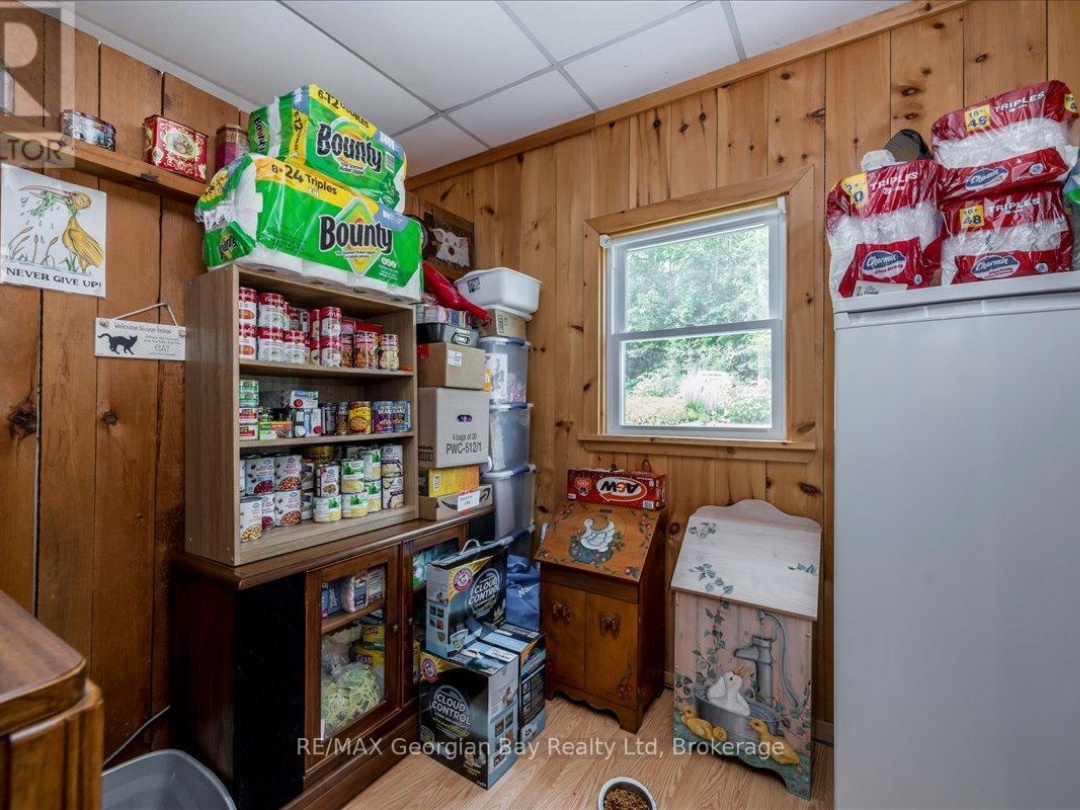 21 GRANDVIEW ROAD, 
