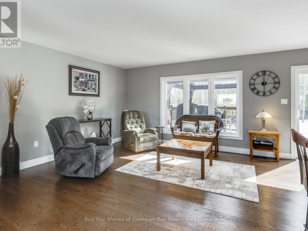 11 RALPH DALTON BOULEVARD, Tay (Victoria Harbour)