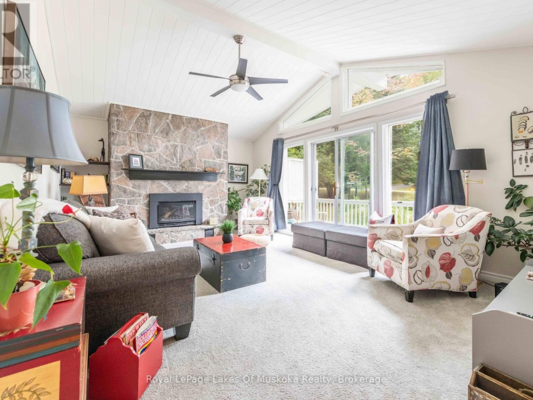 1588 SKYLINE DRIVE, Peninsula Lake