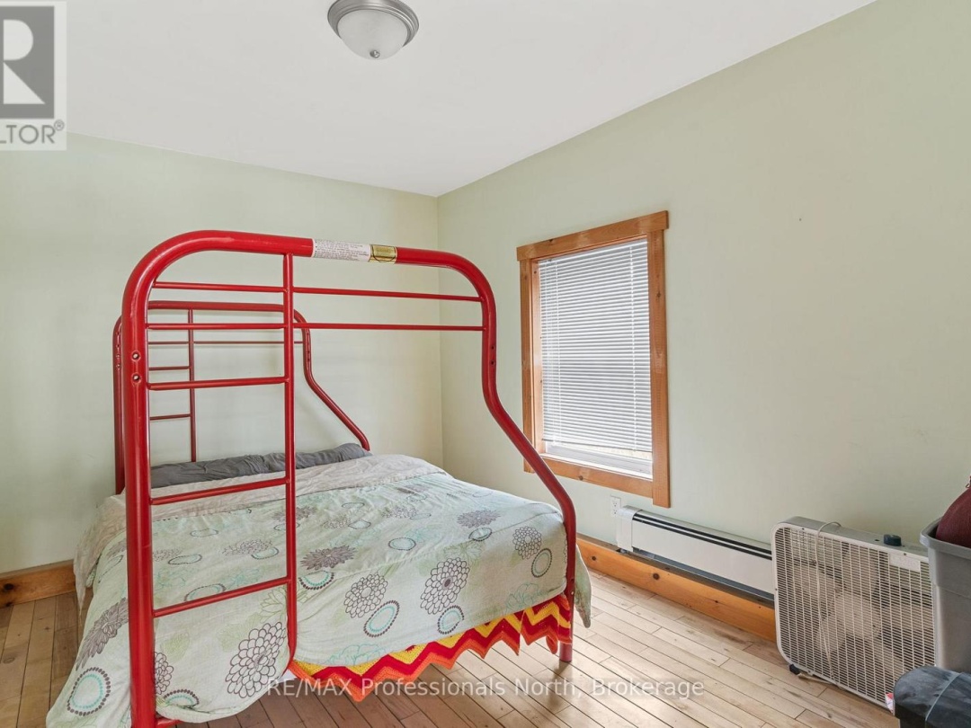 1127 BOBCAYGEON ROAD, Minden Hills (Anson)