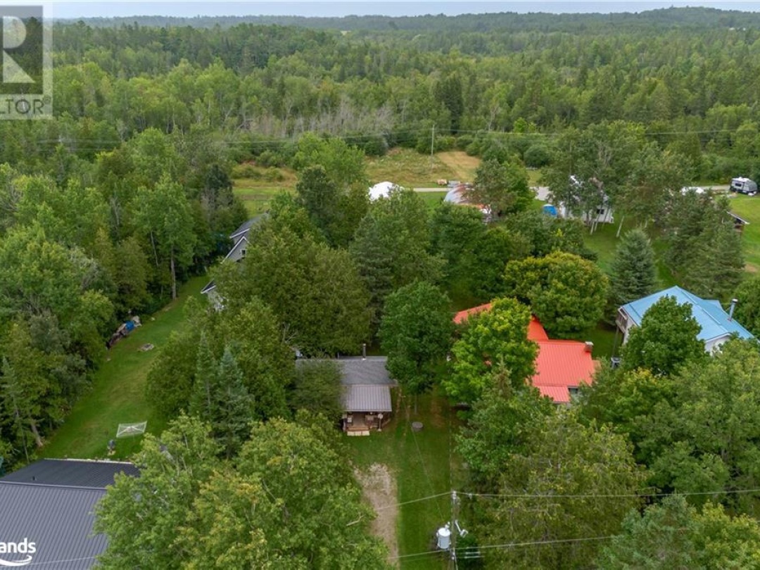 93 Sturgeon Glen, Sturgeon Lake