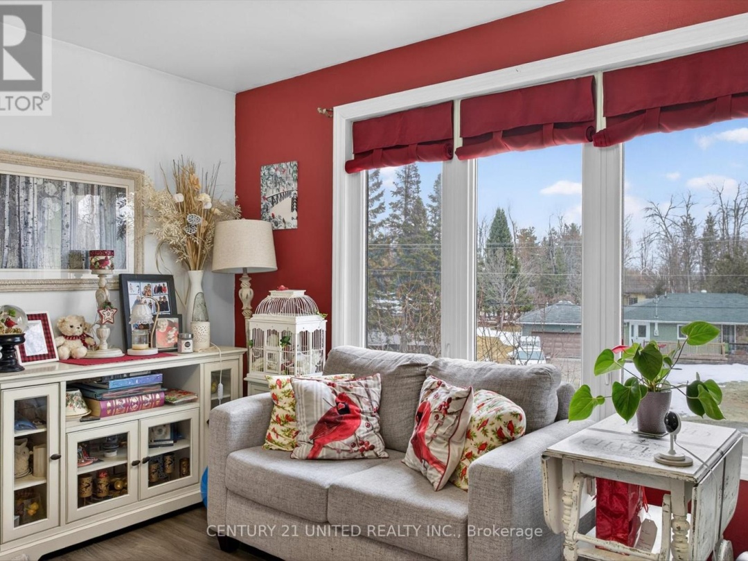 216 ALPINE LAKE ROAD, Pigeon Lake