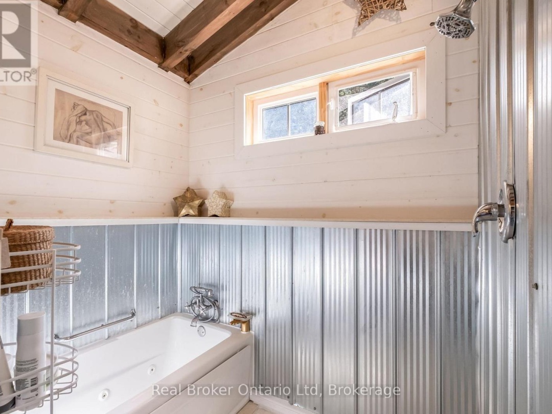 68 TALBOT DRIVE, Trent Severn Canal