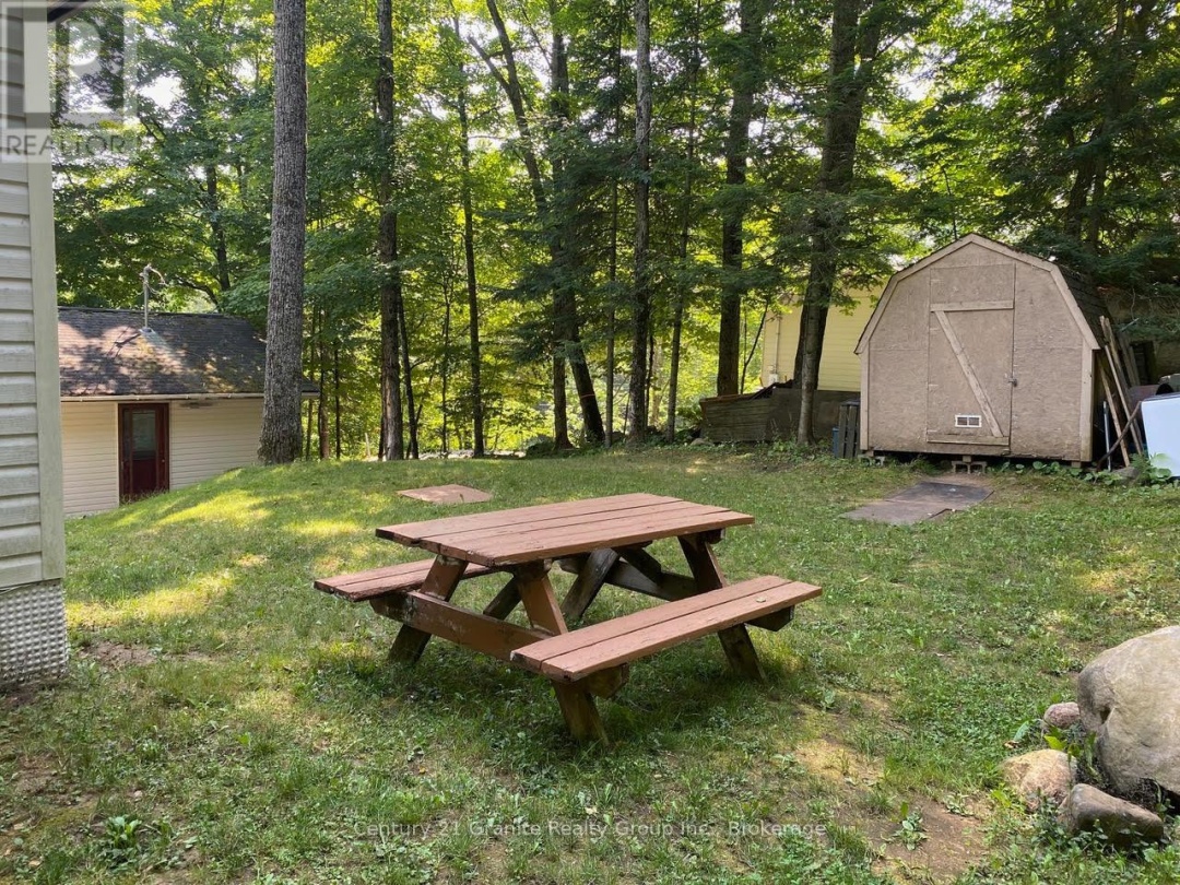 1013 MISKWABI LAKE ROAD, 