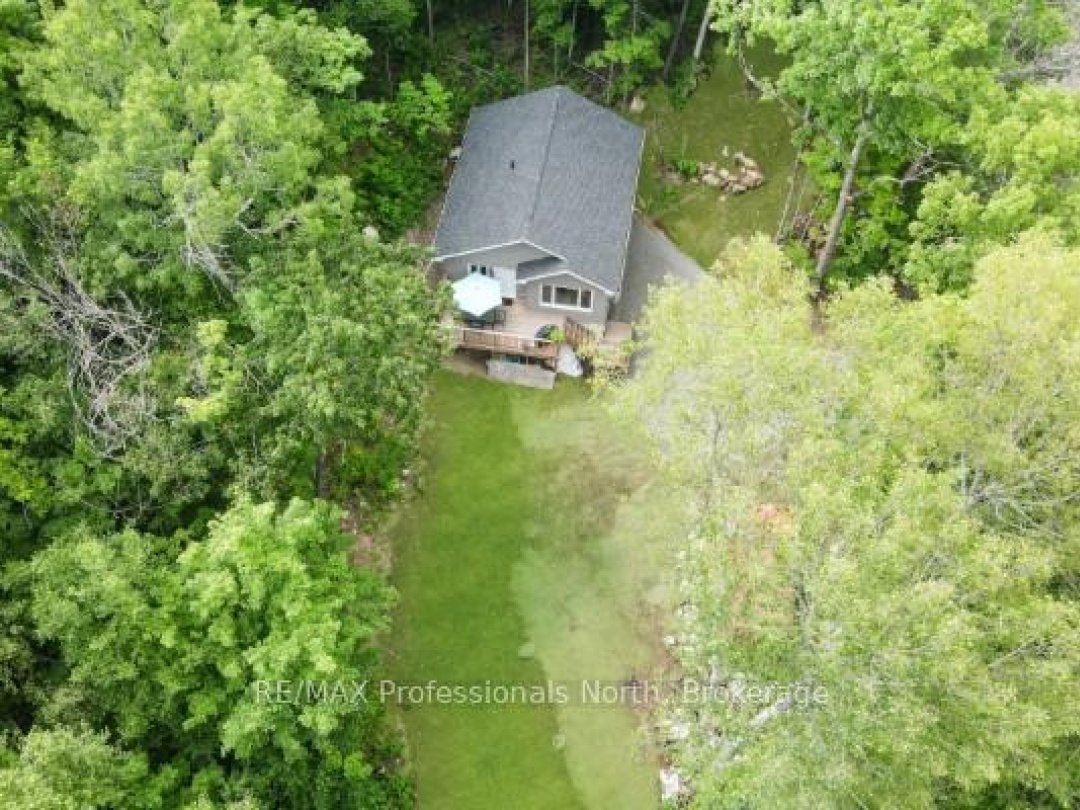 1065 HENDERSONS ROAD, 