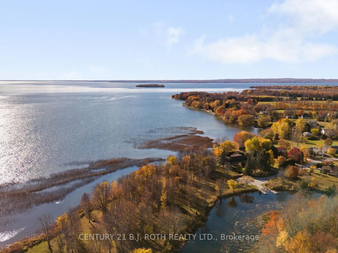 3772 Harry's Lane, Simcoe Lake