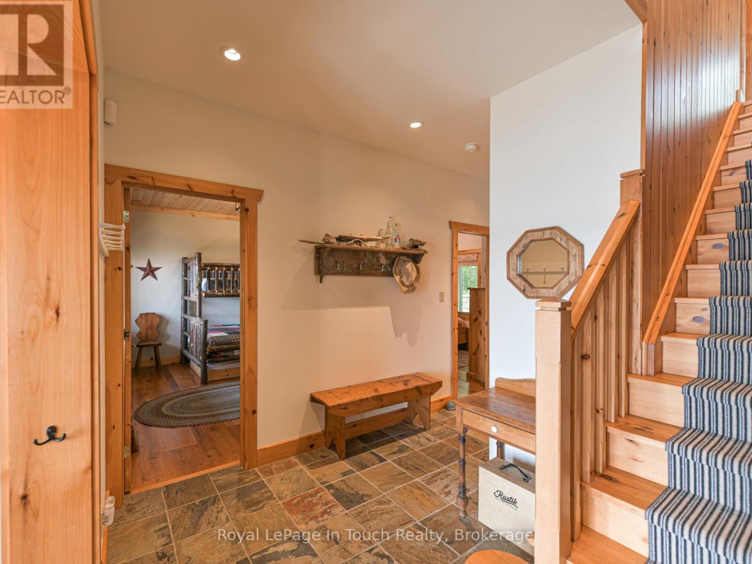 4 IS 2075 ARTHUR ISLAND, GEORGIAN BAY, 