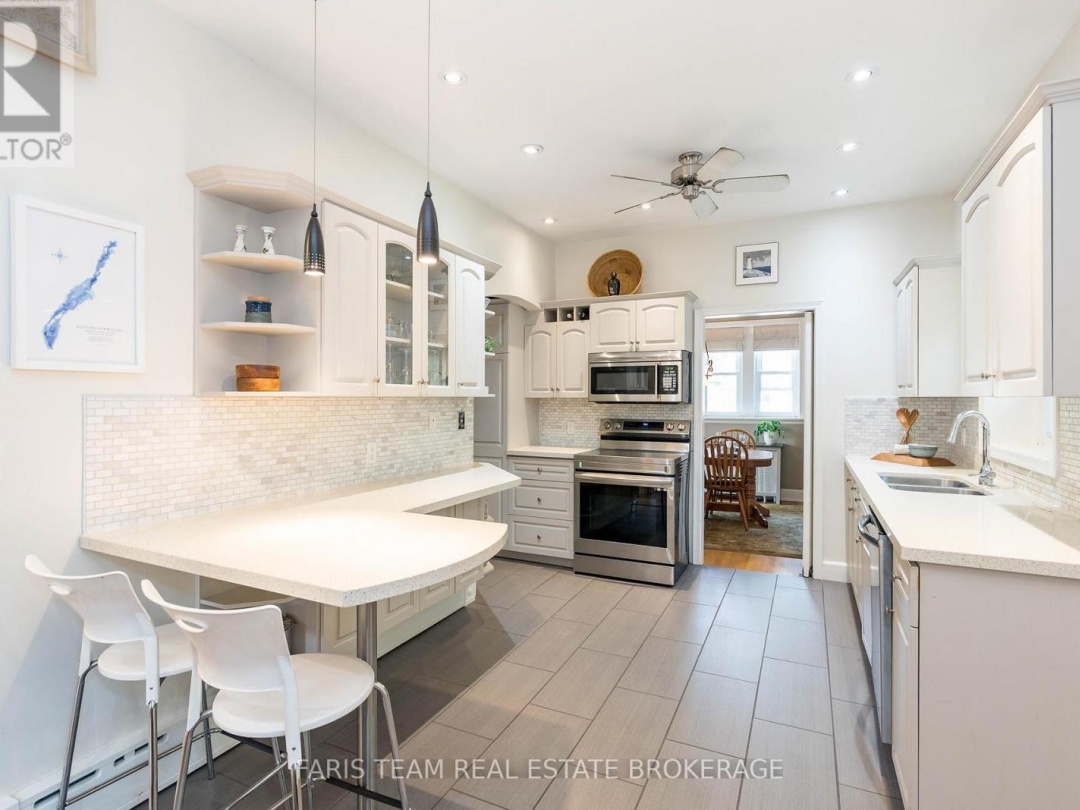 44 TECUMSETH STREET, 