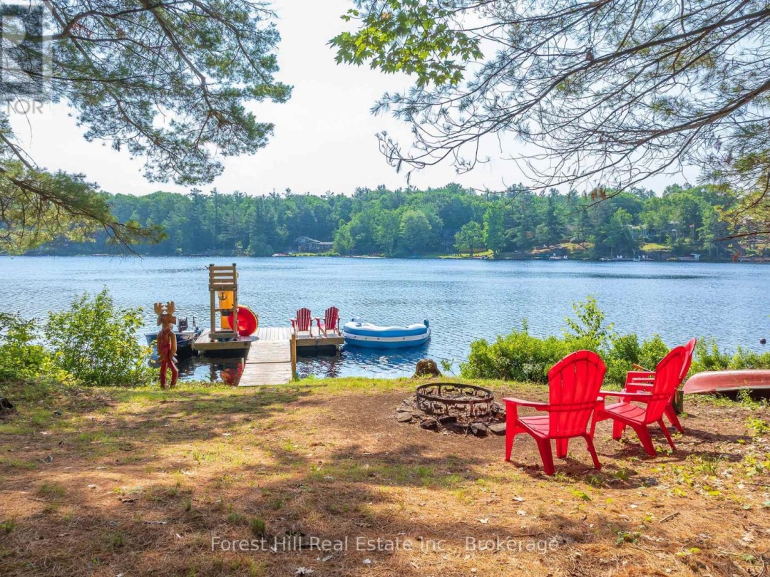 1099 BRACKEN TRAIL, Little Gull Lake