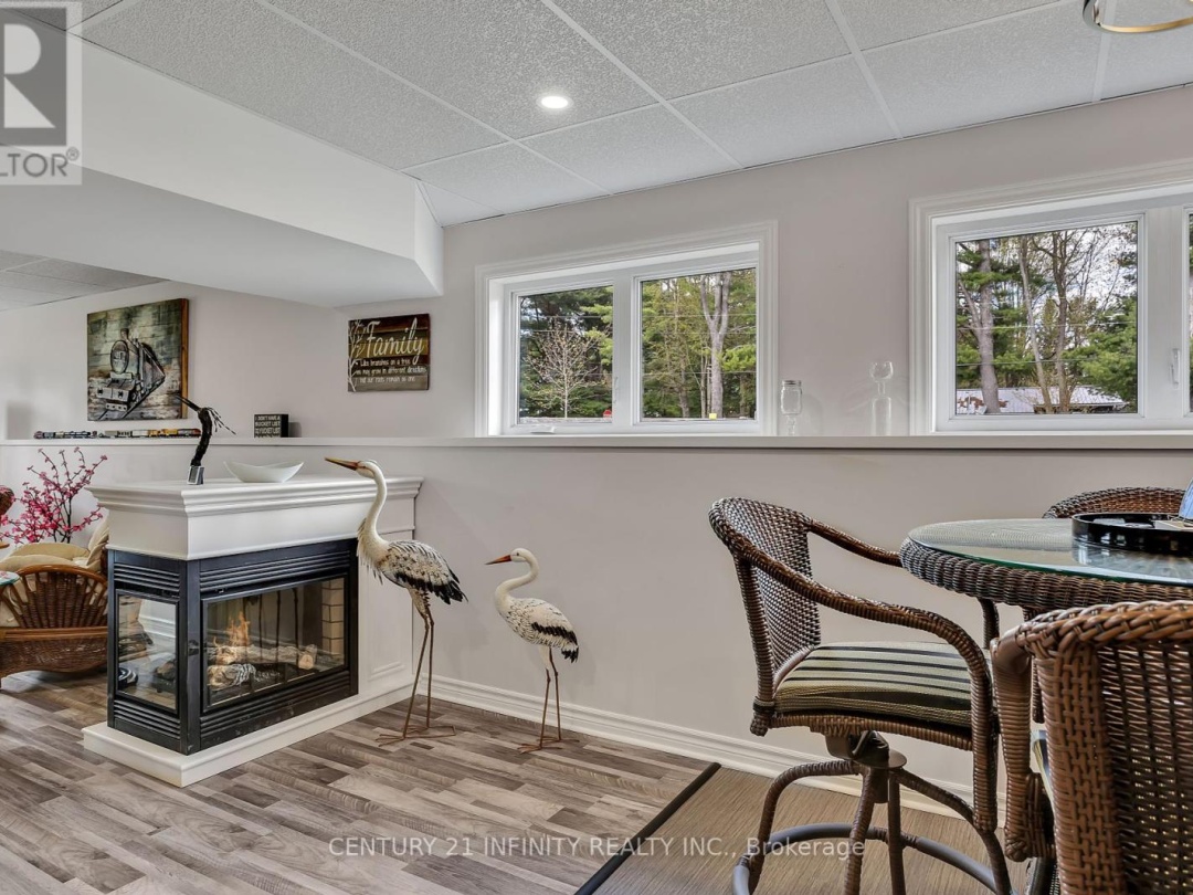240 Burnt River Road, Kawartha Lakes (Somerville)