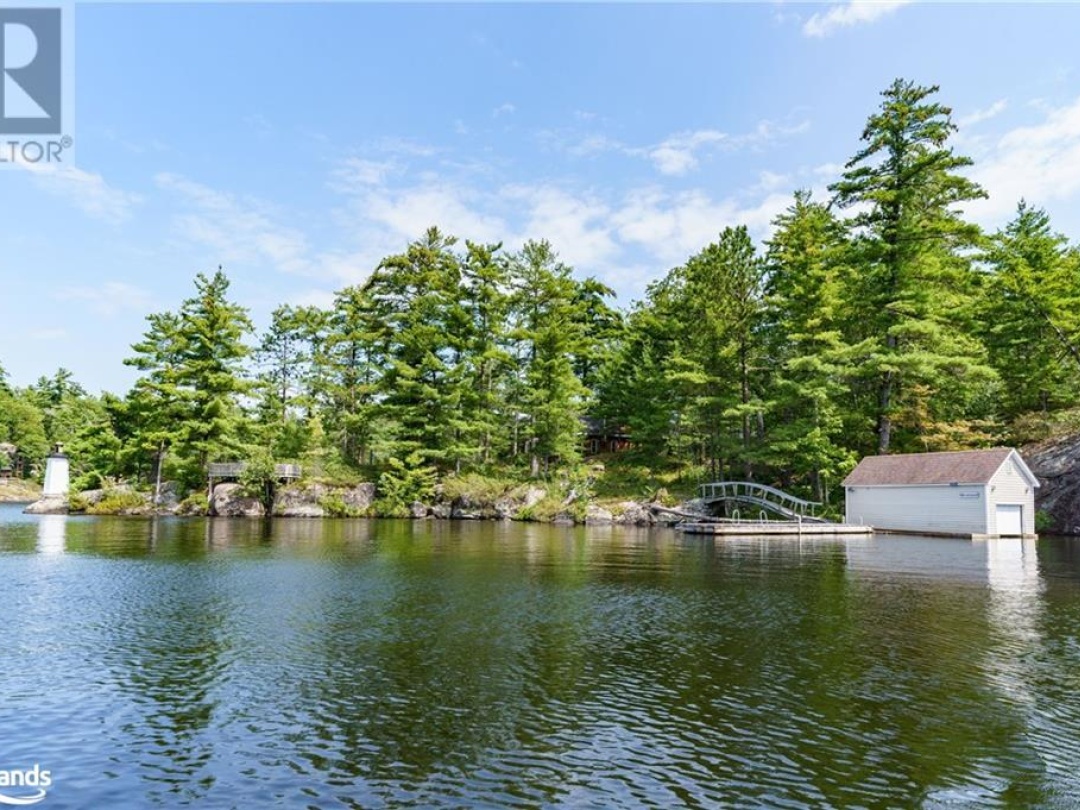 1375 Gull Lake, Gull Lake