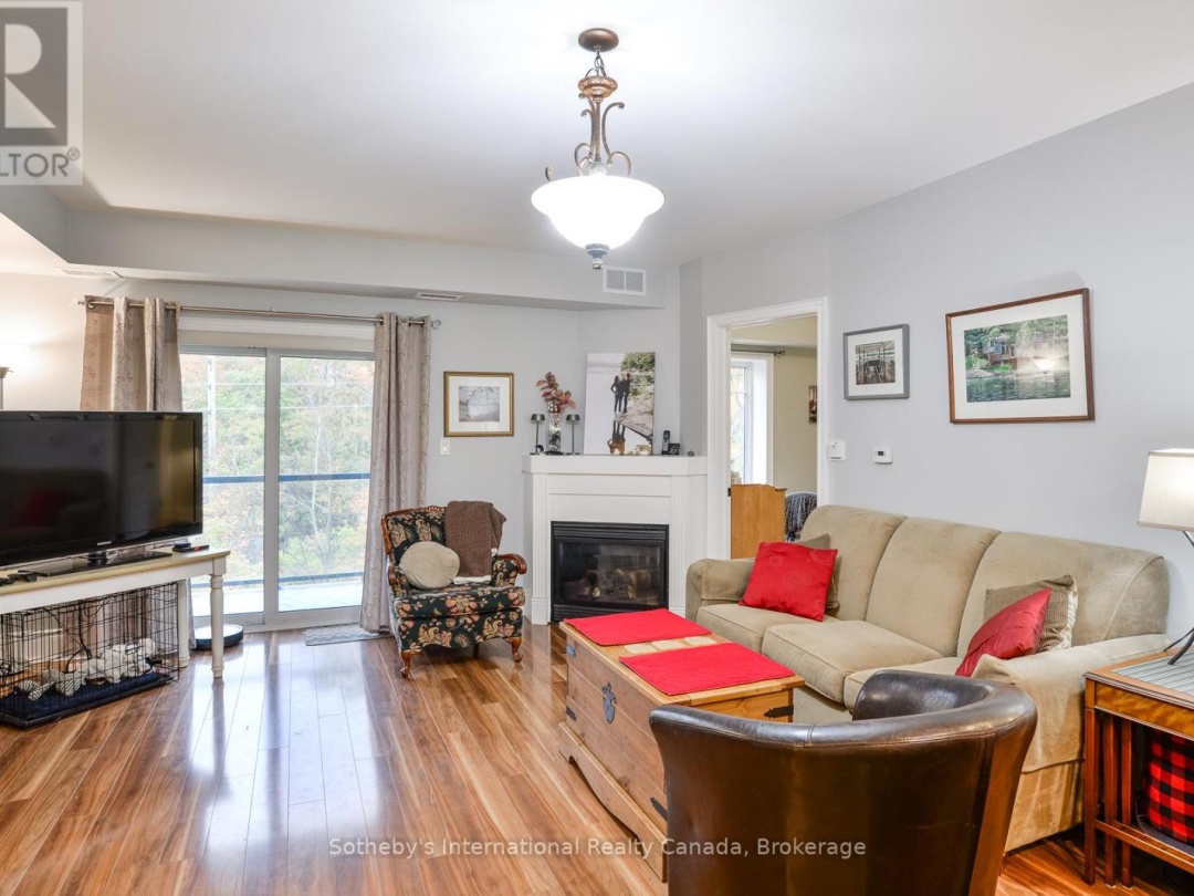 407 - 391 JAMES STREET W, 