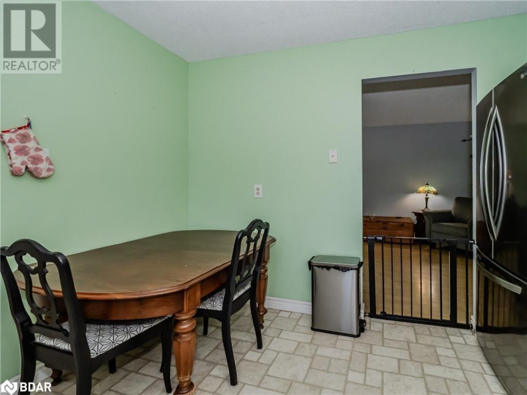 184 FERNWOOD Drive, Gravenhurst