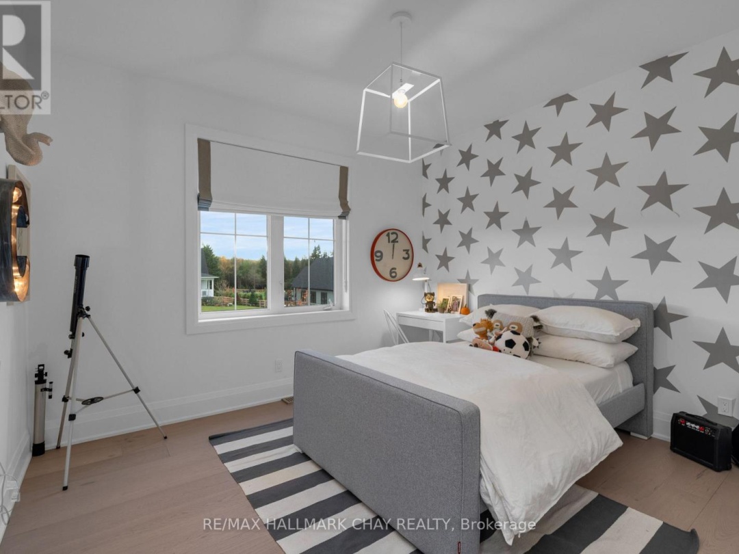 72 GEORGIAN GRANDE DRIVE, 