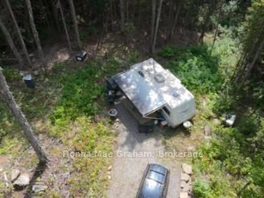 1171 CHINOOK DRIVE W, Highlands East (Glamorgan)