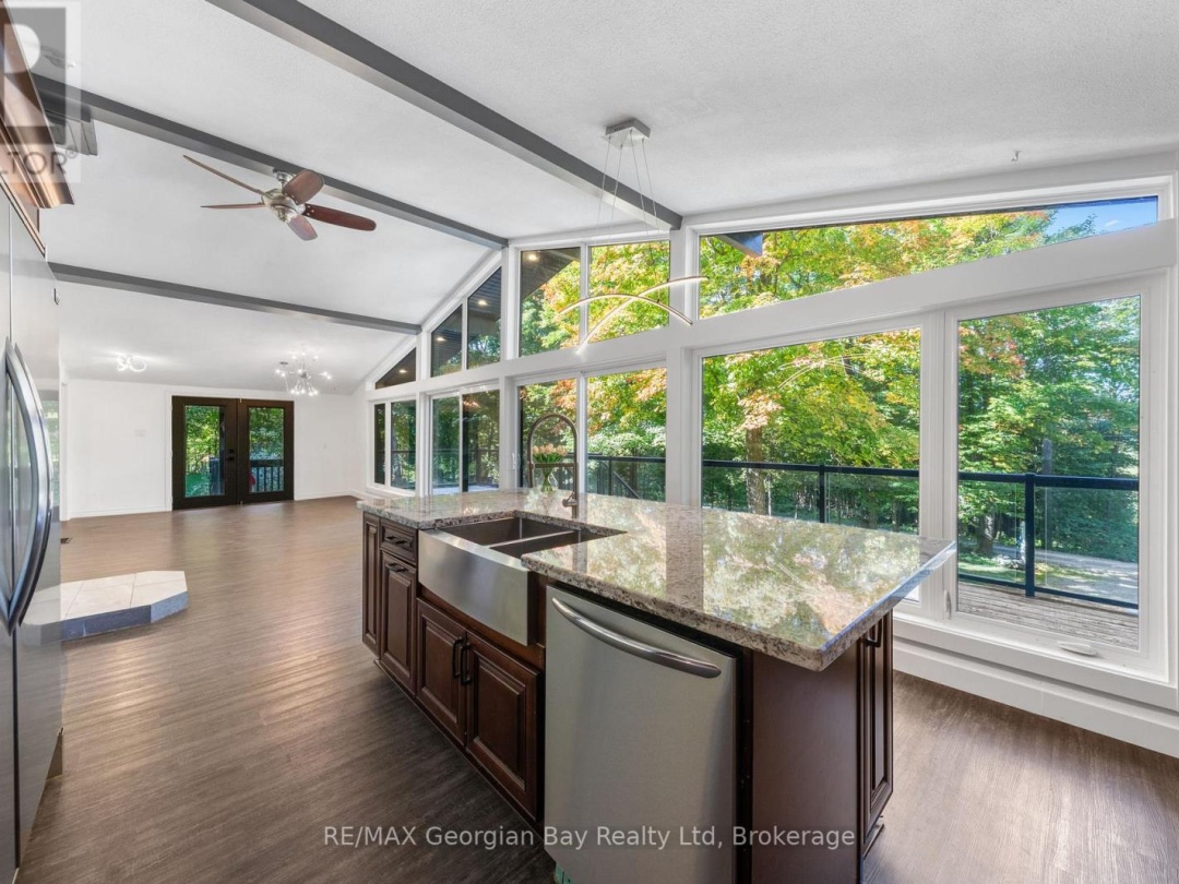 1745 TWIN OAKS CRESCENT, Matchedash Bay