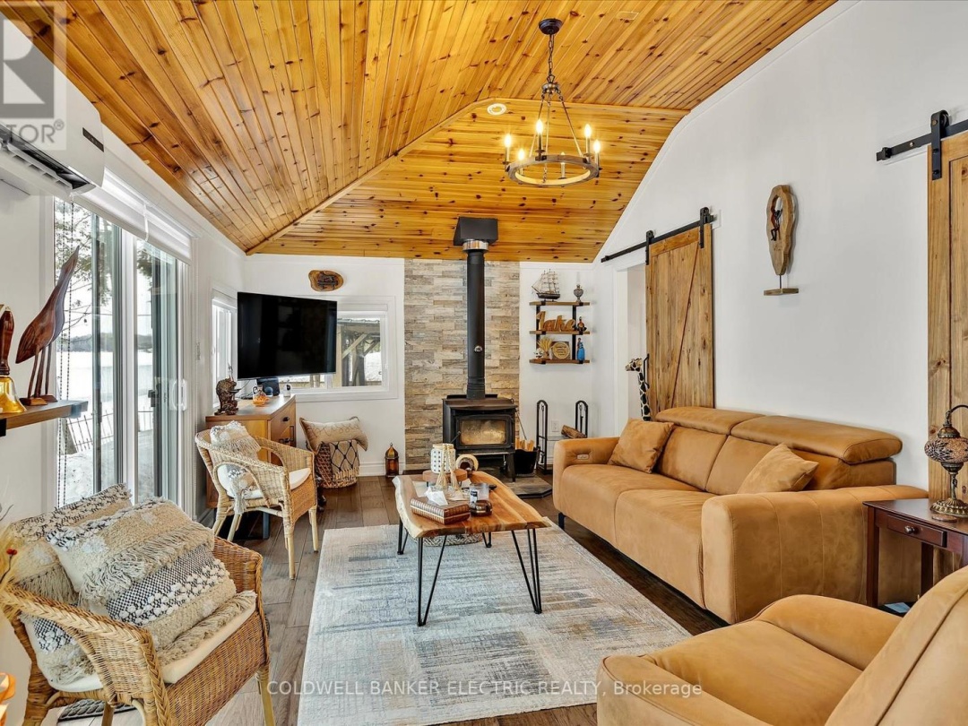 1224 MCCRACKENS LANE, 