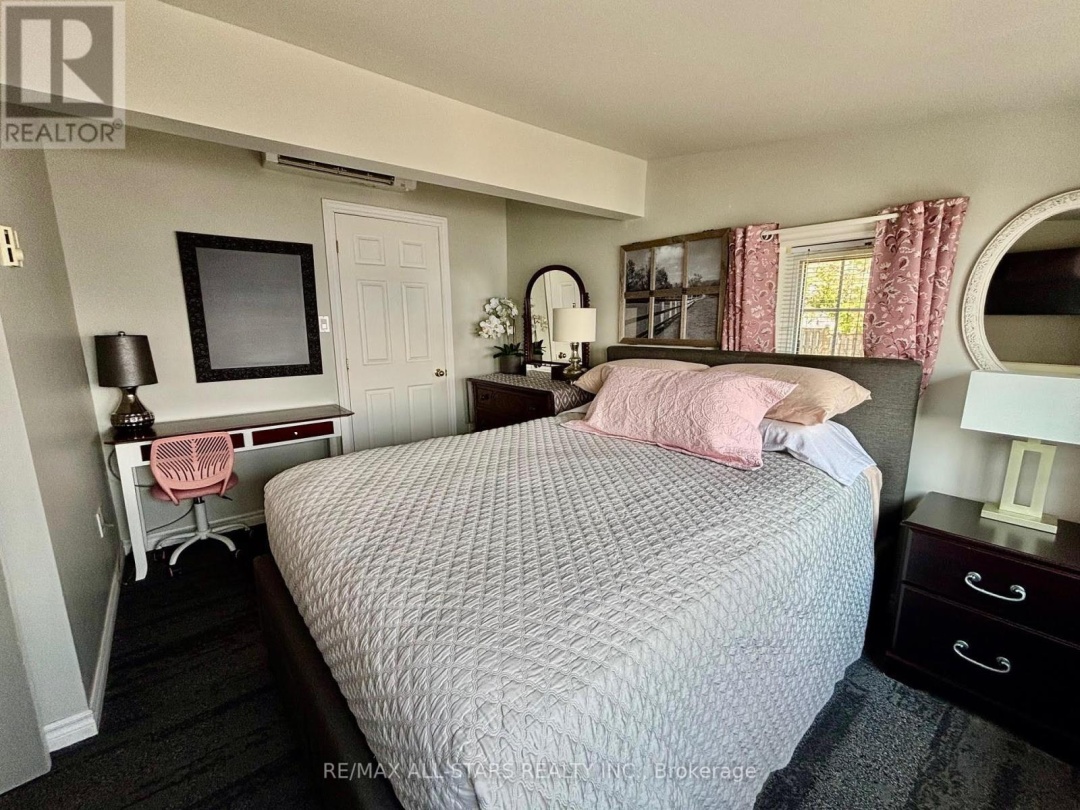 25 BAYVIEW ROAD, 