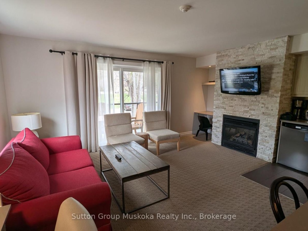52-207 - 1235 DEERHURST DRIVE, Peninsula Lake