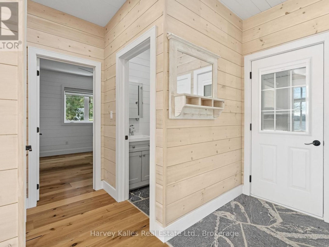41 SUNSET COVE ROAD, Blackwater Lake