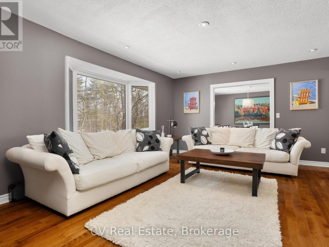 1343 NORTH MULDREW LAKE ROAD, Muldrew-North Lake