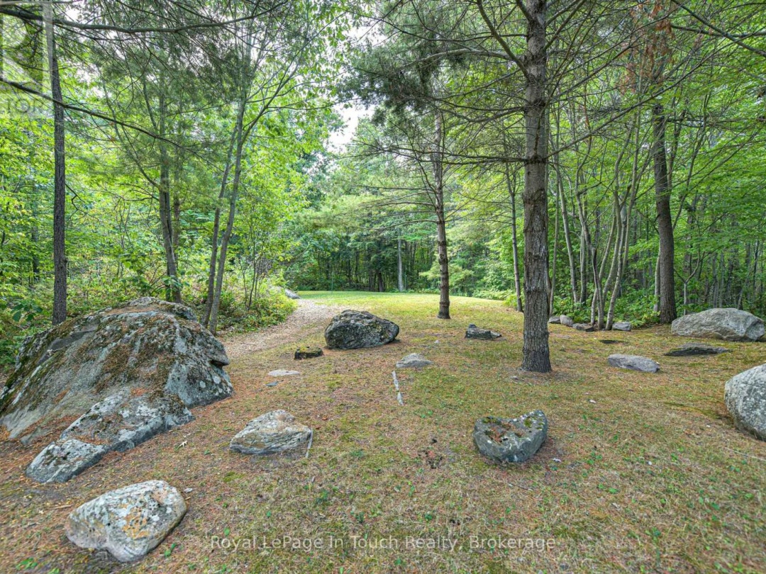 4 IS 2075 ARTHUR ISLAND, GEORGIAN BAY, 