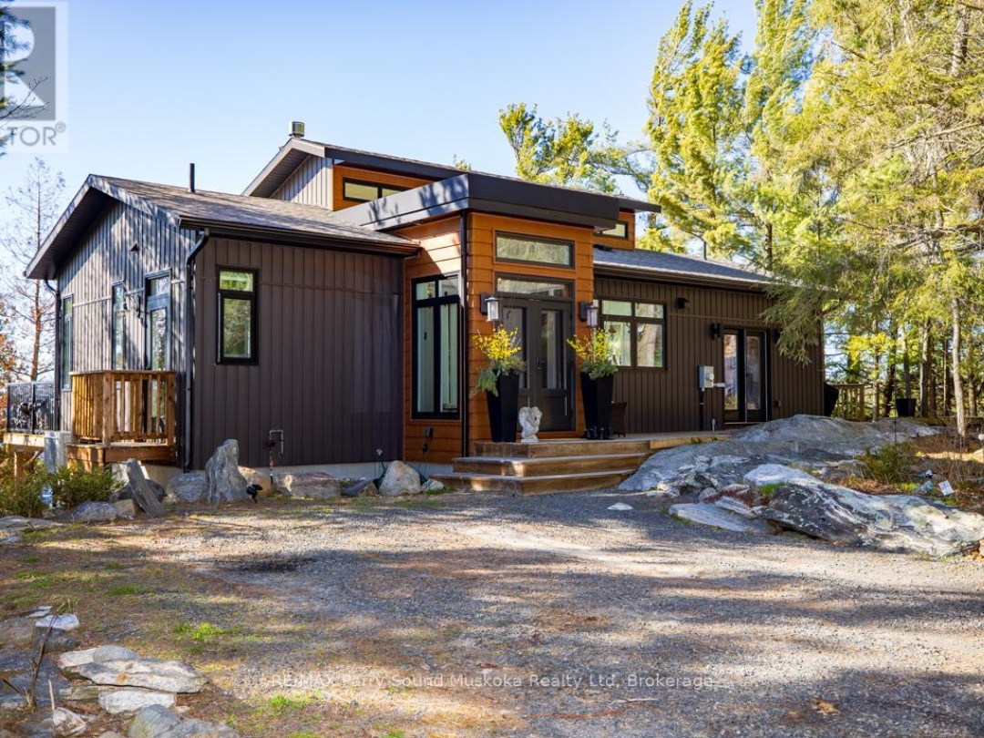 1201 GEEWADIN ROAD, Georgian Bay