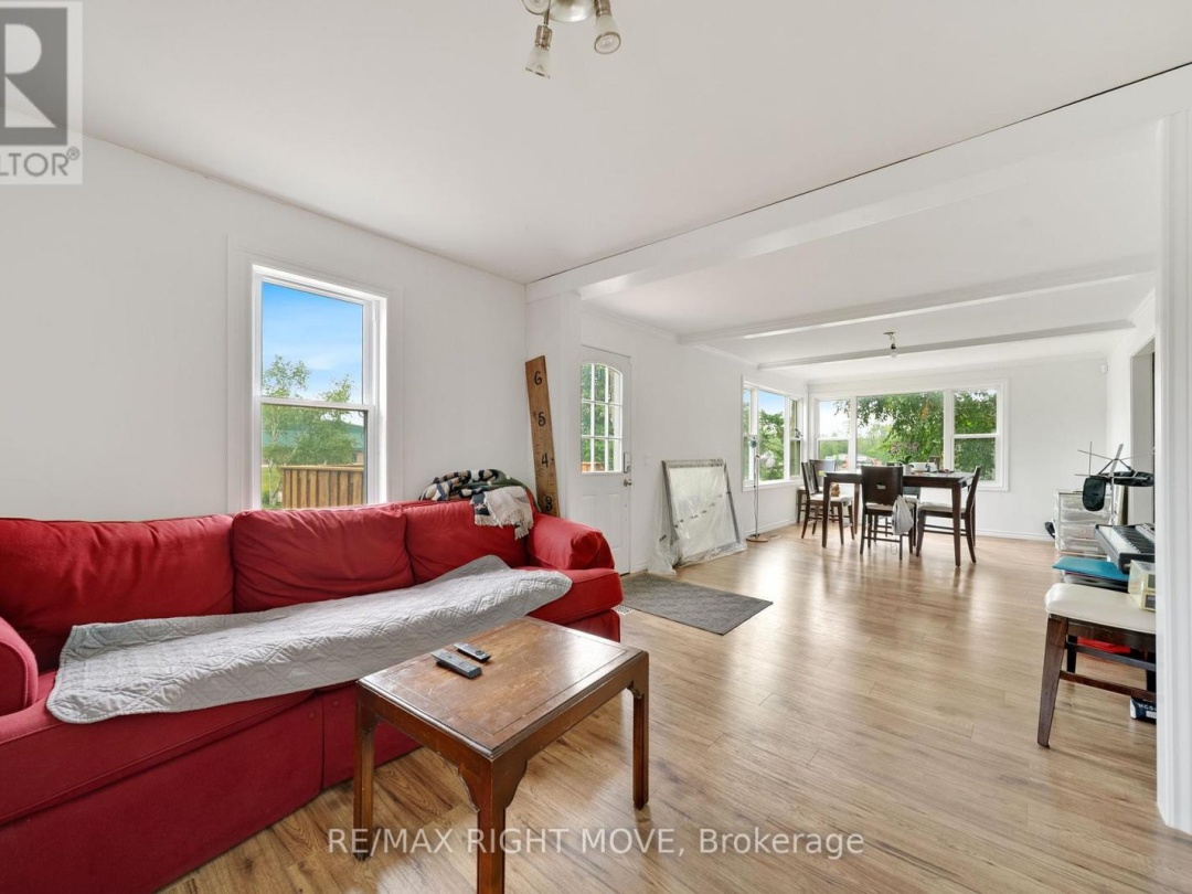 2639 EGO SIDE ROAD, 