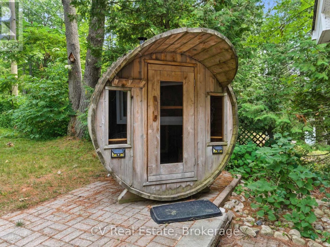 1166 PARKERS POINT ROAD, Lake Muskoka