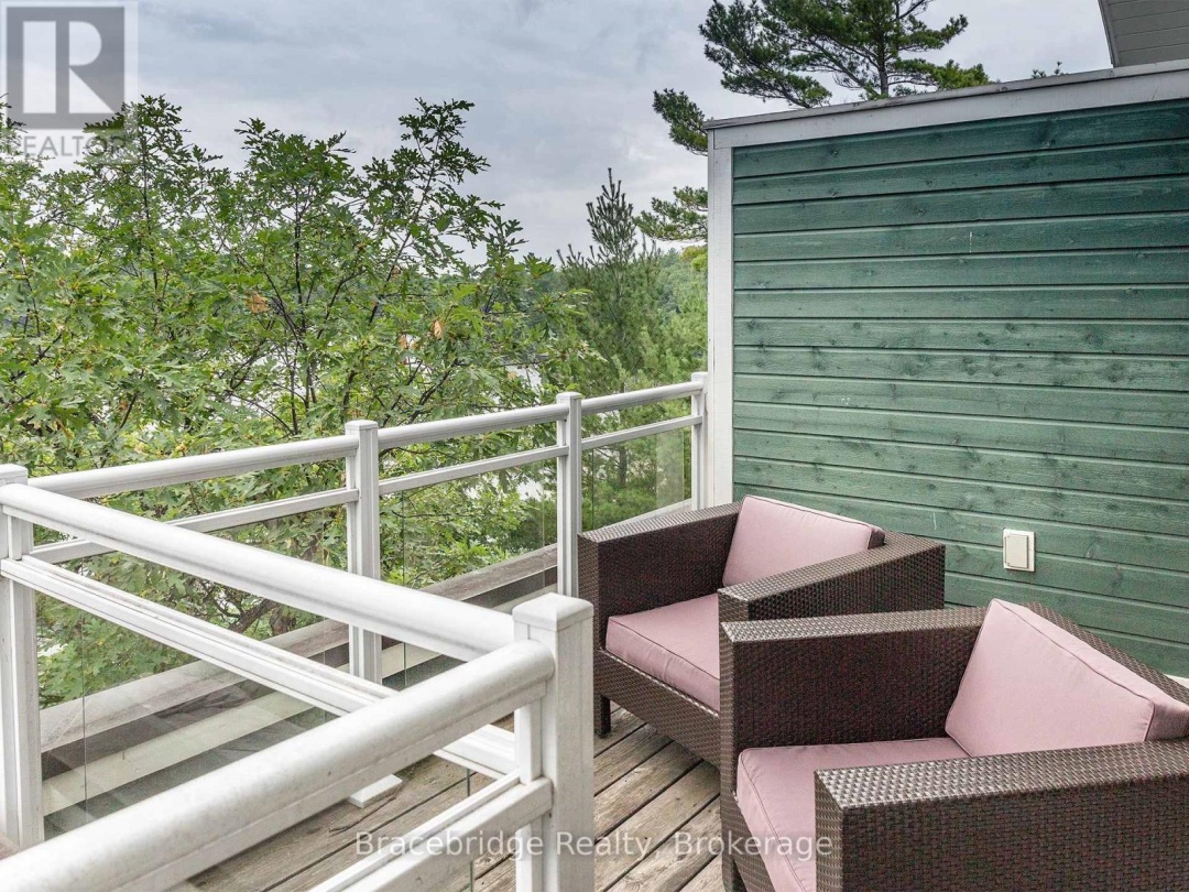 A202-D1 - 1869 MUSKOKA 118 ROAD W, 