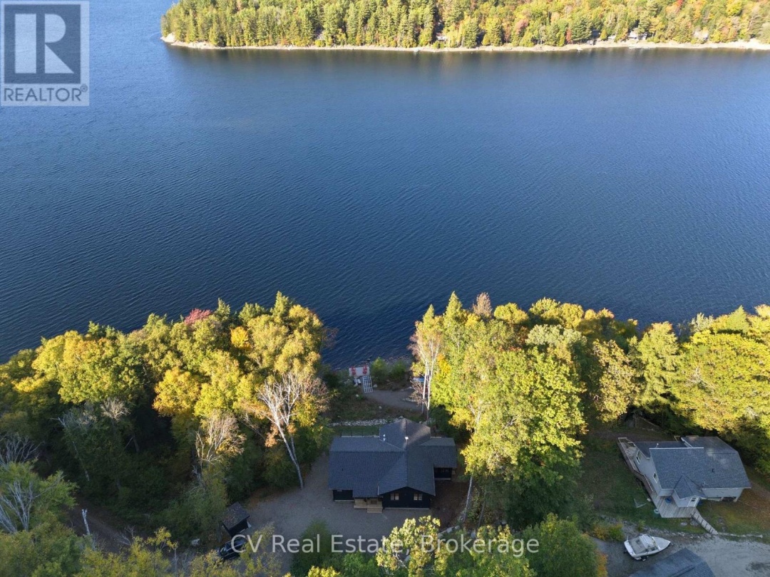 1399 BAYBREEZE LANE, Redstone Lake