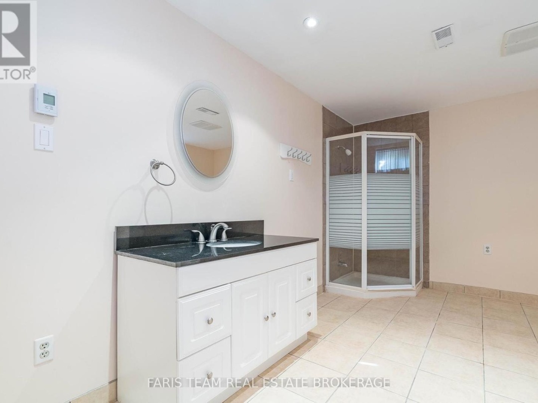 2 BAYSIDE AVENUE, 