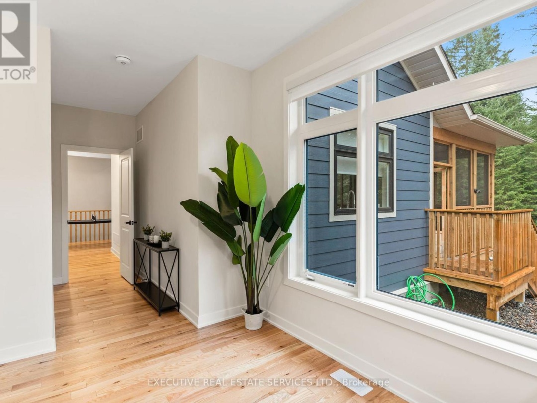 1049 GREENSVIEW DRIVE, Lake of Bays (Franklin)