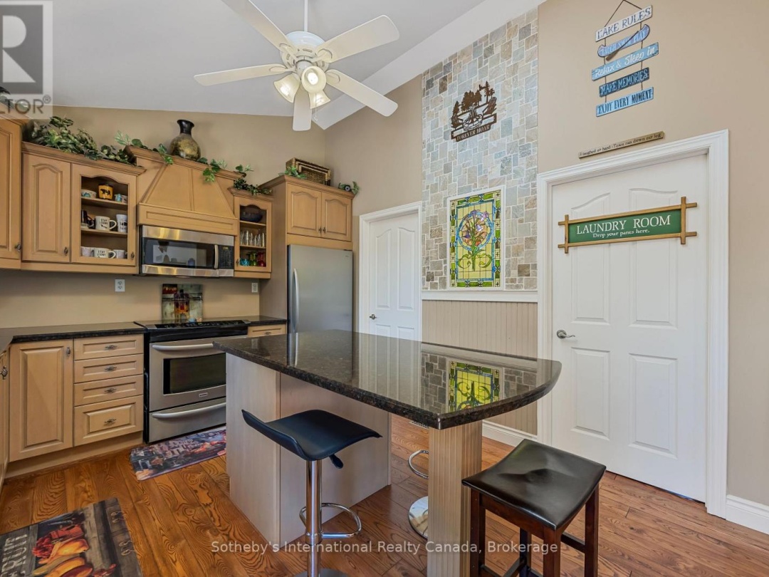 9 PAULS BAY ROAD, Harris Lake