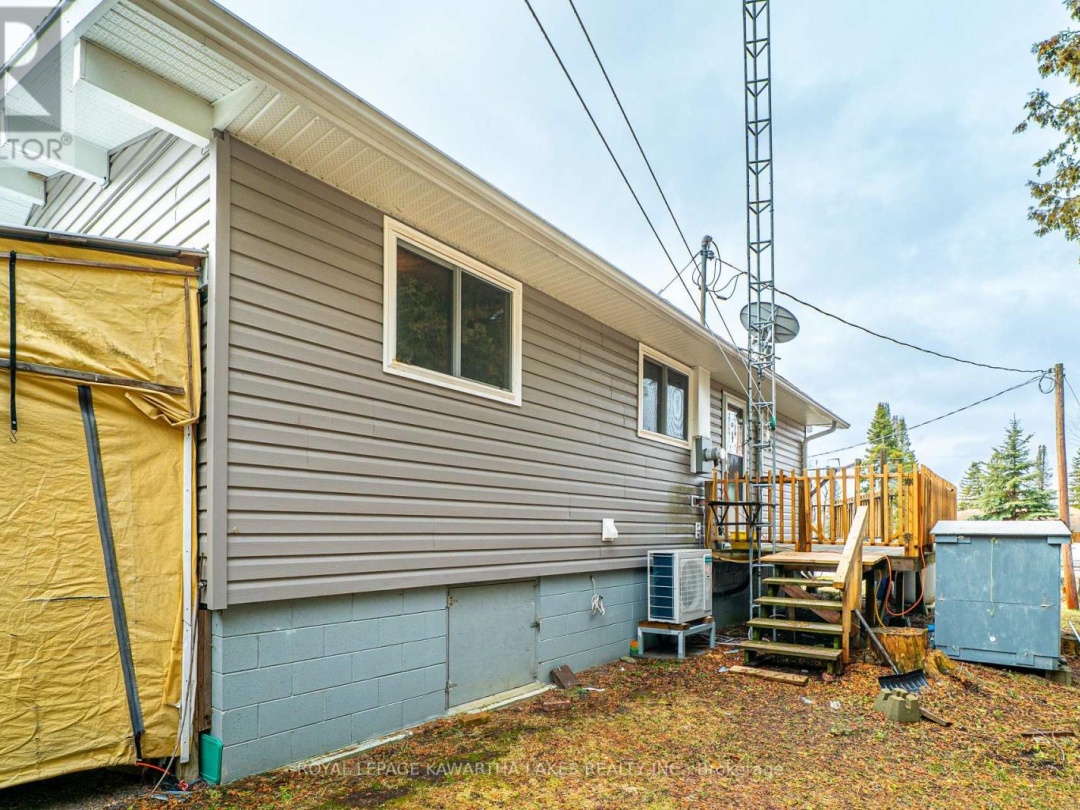 70 BLYTHE SHORE ROAD, Kawartha Lakes (Fenelon)
