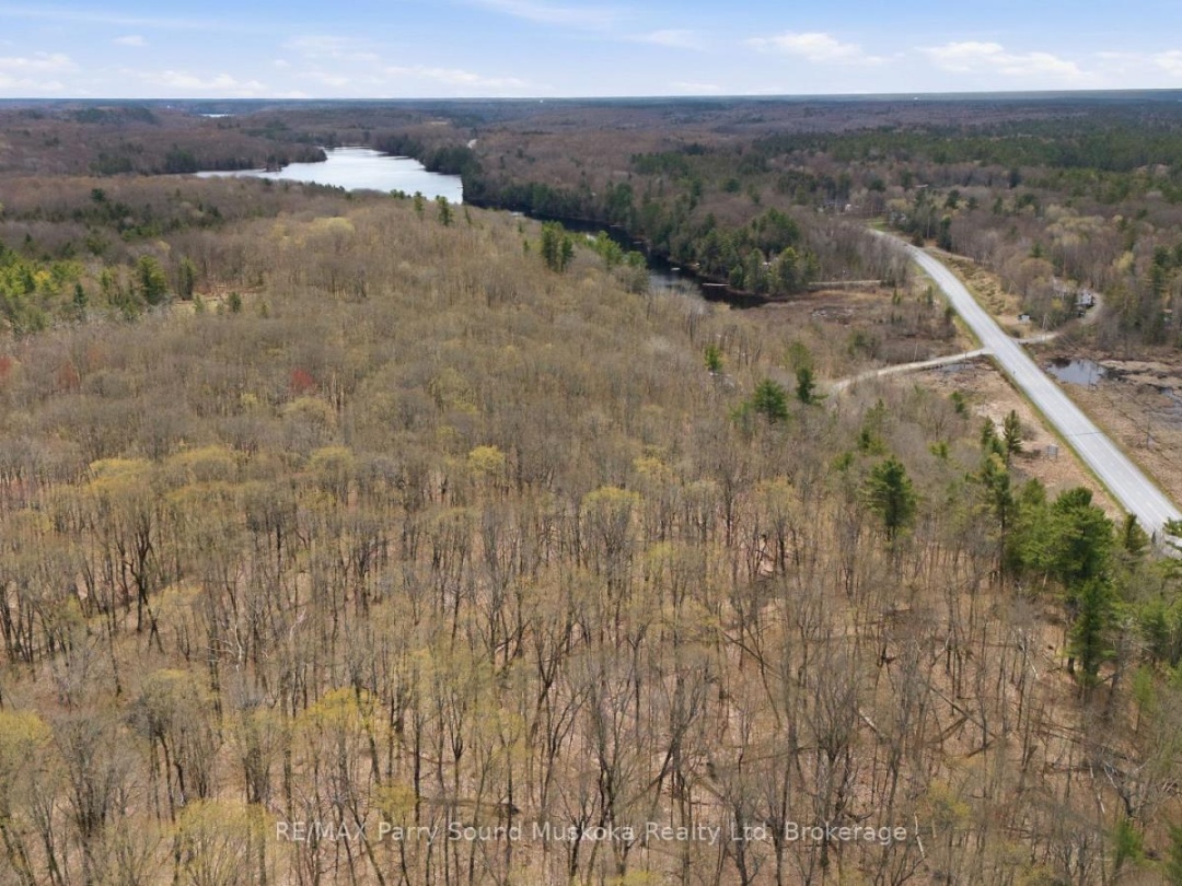 25 LAKE RIDGE ROAD, Bell Lake