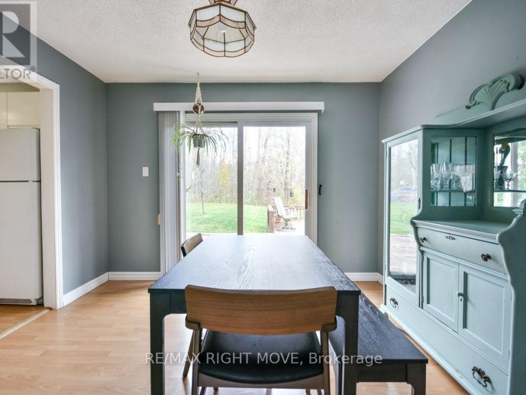 3811 LEO CRESCENT, Barnstable Bay