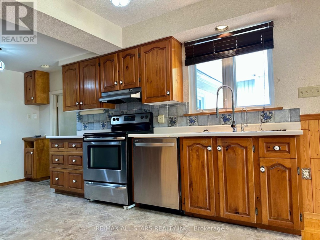 91 FRONT STREET W, 