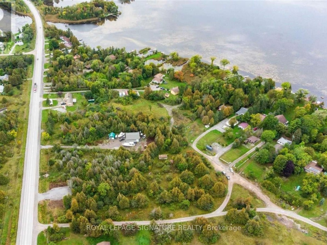 1411 PORTAGE ROAD, Mitchell Lake