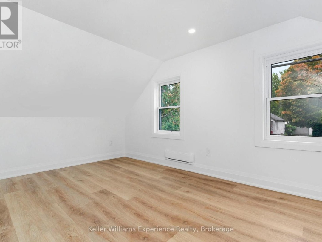3355 MUSKOKA STREET, Severn (Washago)