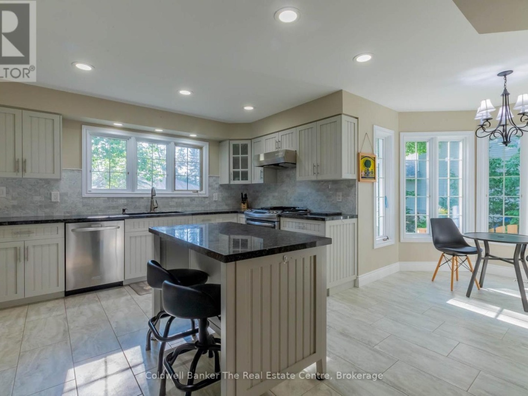 110 FOREST GLEN DRIVE, Gravenhurst (Muskoka (S))
