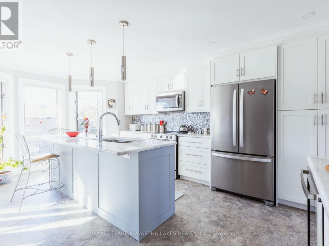 83 NAVIGATORS TRAIL, Kawartha Lakes (Bobcaygeon)