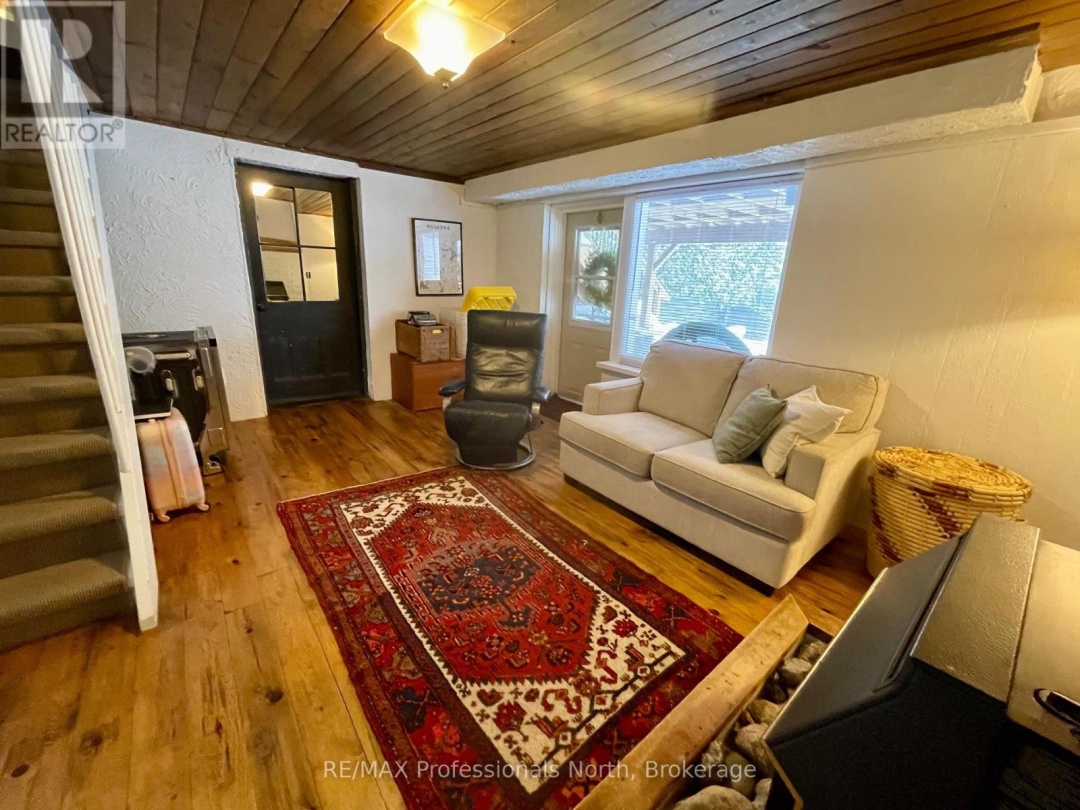 6 DUNCAN ST E STREET, 