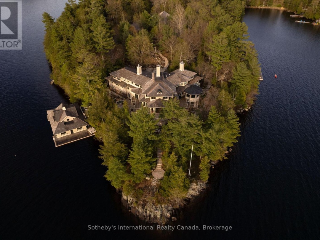 POINT COTTAGE - 1250 WALDMERE ROAD, Muskoka 